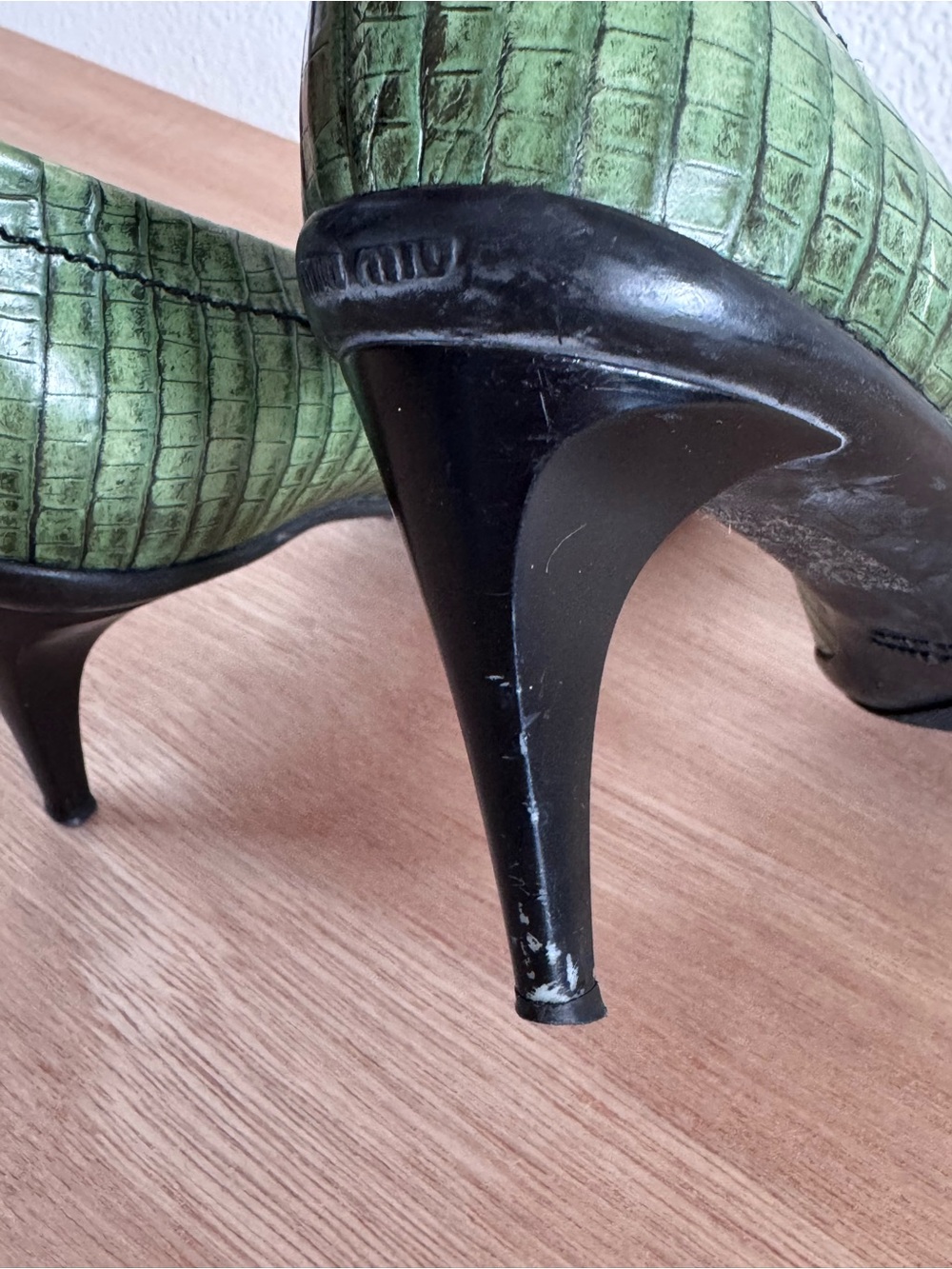 Vintage Miu Miu Croc Embossed Kitten Heels - Picture 8 of 16
